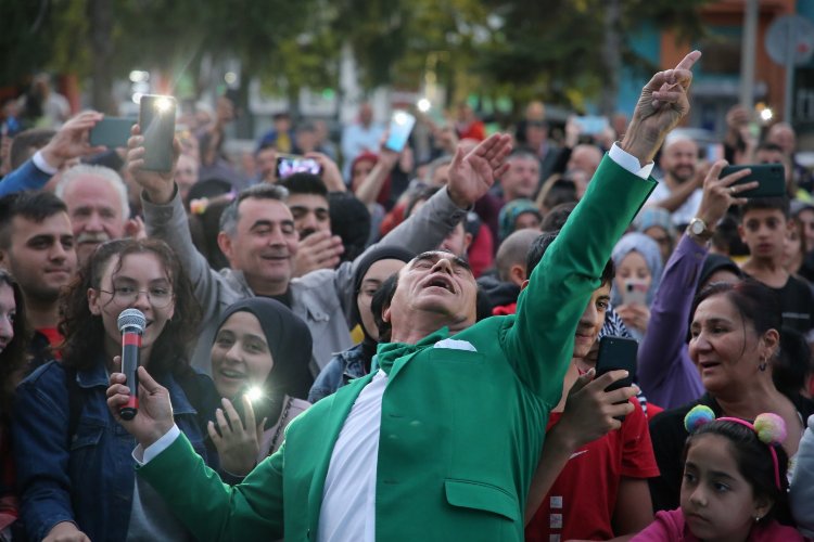 Kocaeli Gölcük'te Hababam Vokal'den muhteşem konser