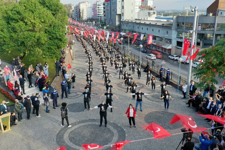Kocaeli İzmit'te 1000 kişilik 'zeybek' hazırlığı