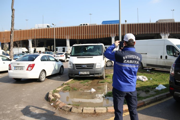 Kocaeli Zabıtası'ndan güvenli pazar alışverişi