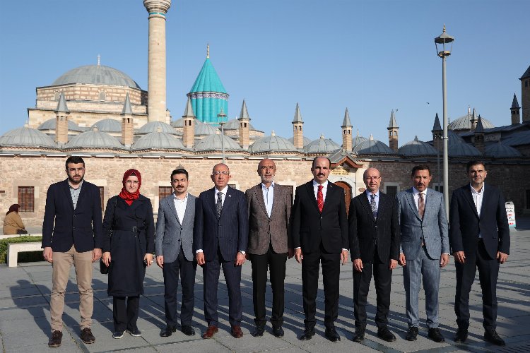 Konyalı başkanlardan Mevlana Türbesi'ne ziyaret
