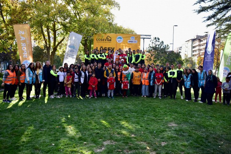 LÖSEV'li çocuklar Kayseri Büyükşehir'le güldü
