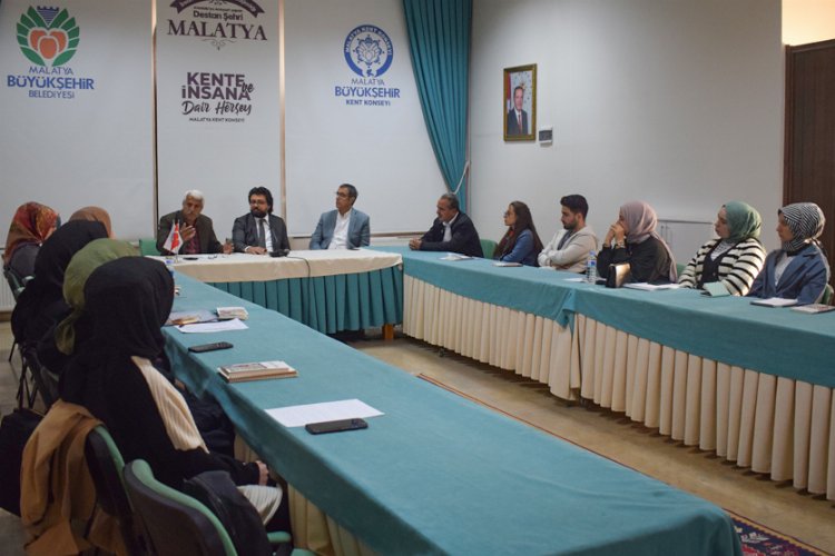 Malatya'da gençler tahlille 'yeni ufuklar' kazanıyor