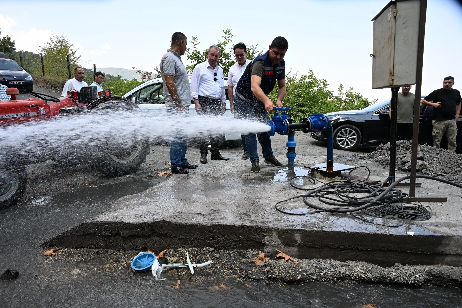 Manisa Bahçecik'te taşıma suya son!