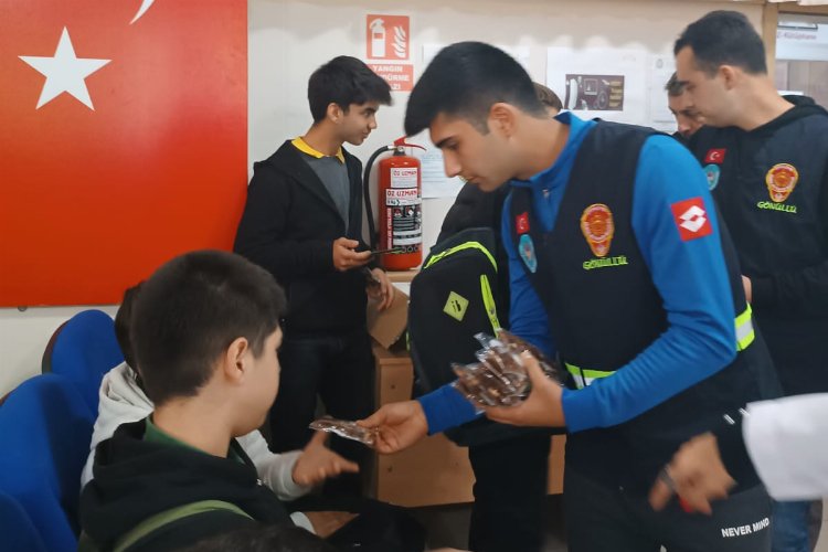 Manisa'da itfaiyecilik mesleğini ilk ağızdan dinlediler