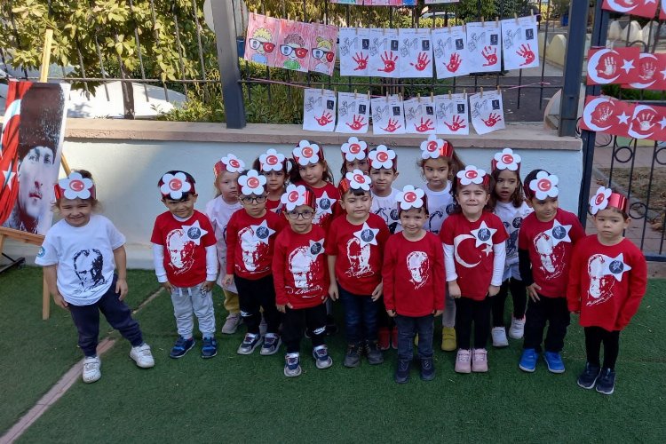 Manisa'da miniklerin 29 Ekim coşkusu