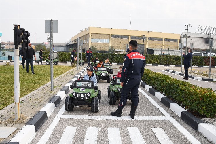 Manisa'da trafik eğitim parkı konuklarını ağırlıyor