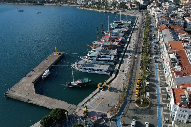 Marmaris Limanı'nda çalışmalar tam gaz