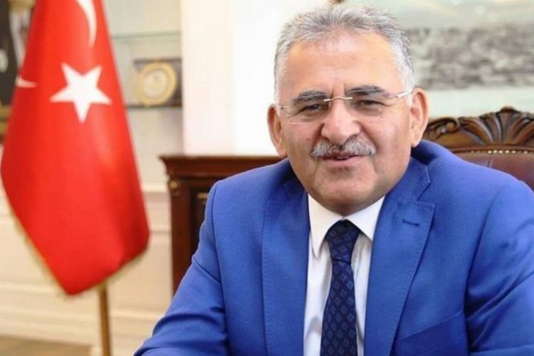 Memduh Büyükkılıç'tan Atatürk mesajı