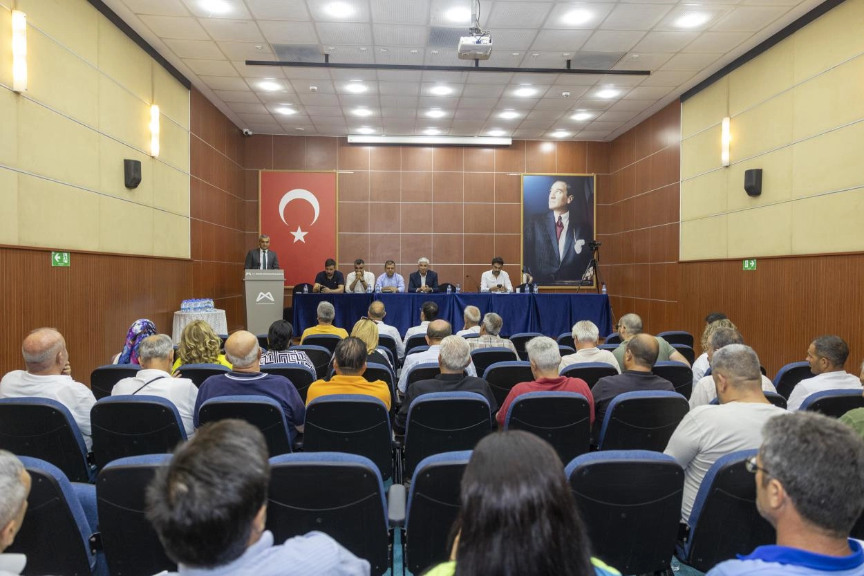 Mersin Büyükşehir’den Akdeniz’de muhtarlarla verimli istişare toplantısı