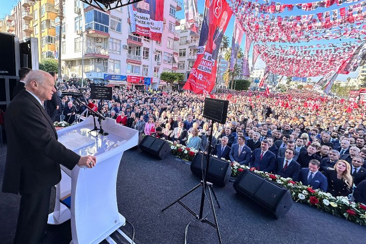 MHP ilk mitingini Mersin'de yaptı