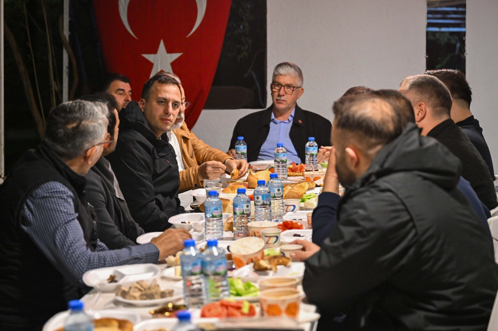 Minibüsçülerle sahur sofrasında buluştu!