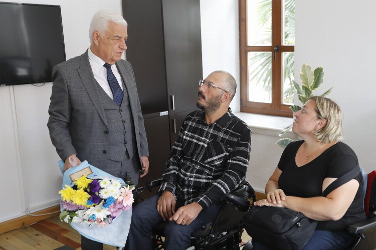 Muğla'da yeni evli çiftten Başkan Gürün’e teşekkür ziyareti