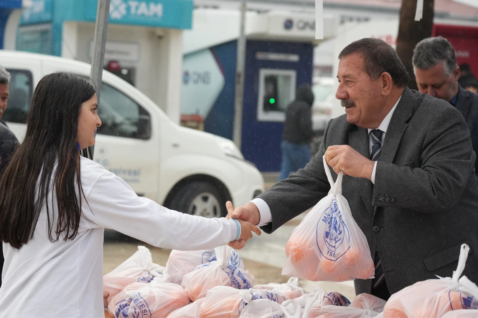 Muğla Milas'tan hem üreticiye, hem tüketiciye vitaminli destek!