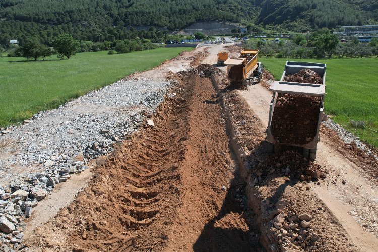 Muğla otogar yolunda çalışmalar devam ediyor