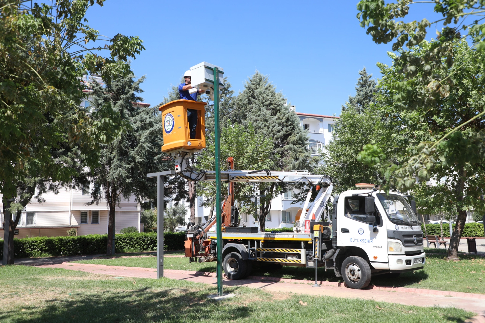Muğla parklarına kameralı güvenlik ve ücretsiz Wi-Fi