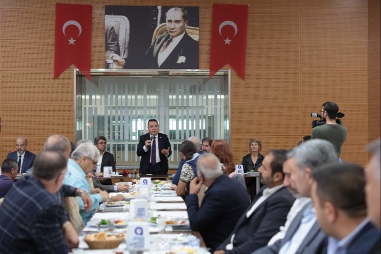 Muhittin Böcek'ten adaylık sinyali