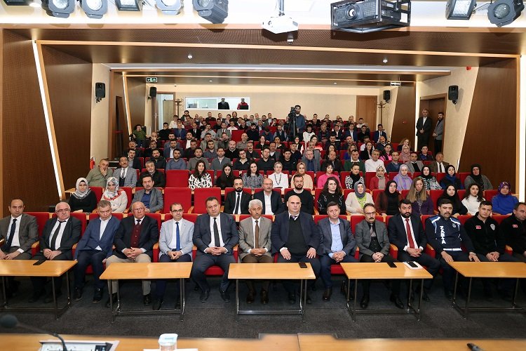 Mustafa Yalçın'dan mesai arkadaşlarına övgü