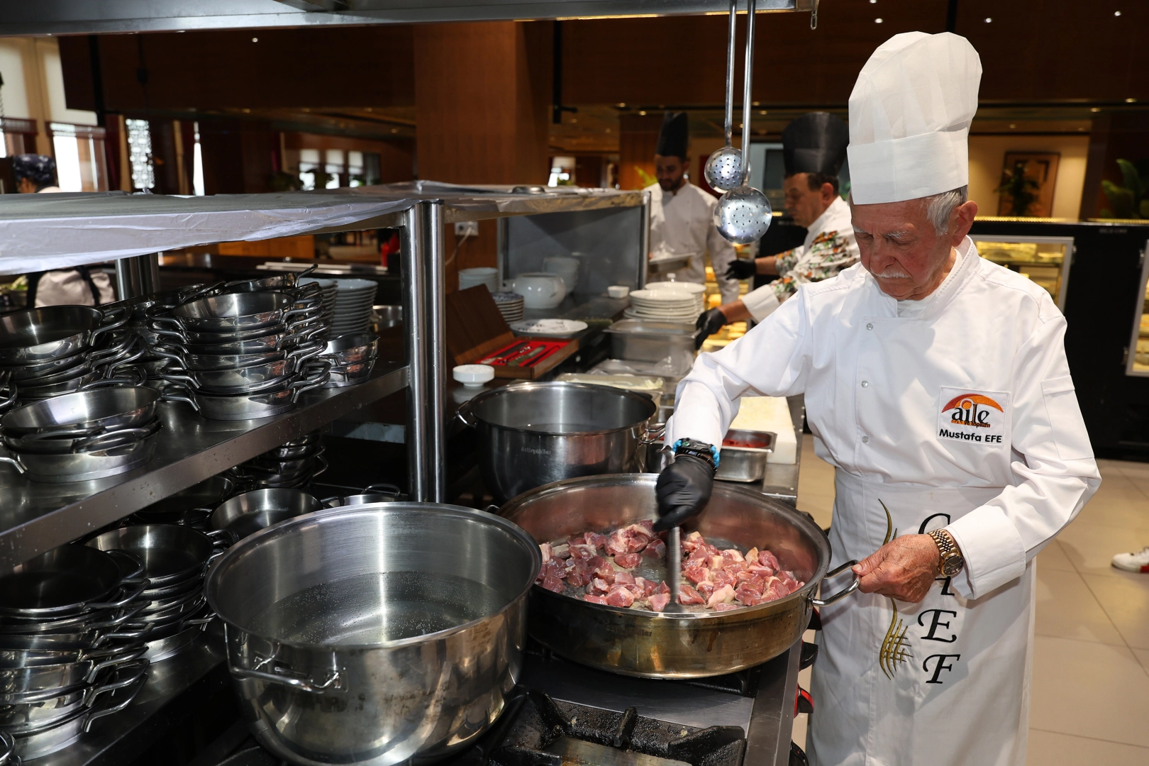 Necip Fazıl'ın eski aşçısından Konya'da 'Vefa Sofrası'