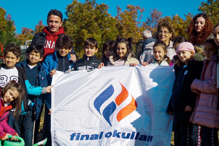 Nefes Dağyenice'de 200 fidan toprakla buluştu