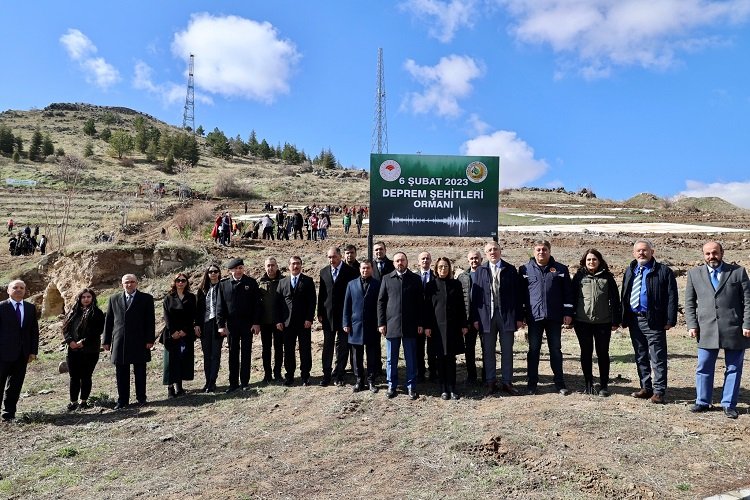 Nevşehir'de deprem şehitlerine hatıra ormanı
