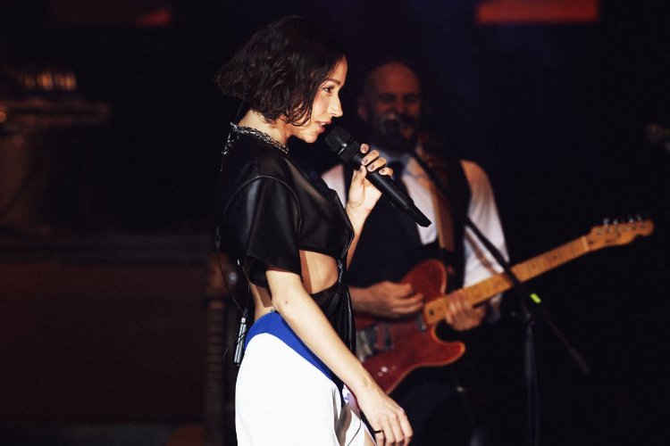 Özbekler'den Zeynep Bastık'a büyük ilgi