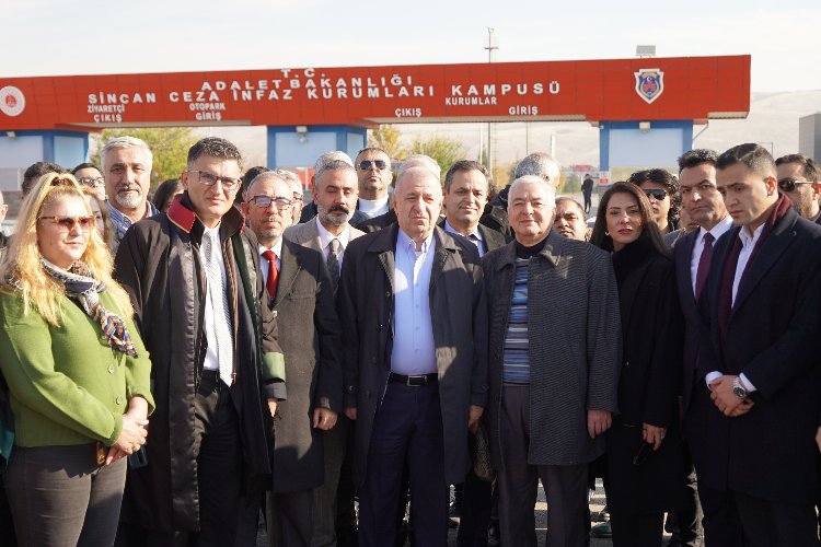 Prof. Dr. Özdağ'dan tutuklu gazetecilere destek açıklaması