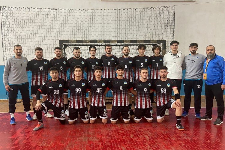 Sakarya'da hentbolde namağlup lider