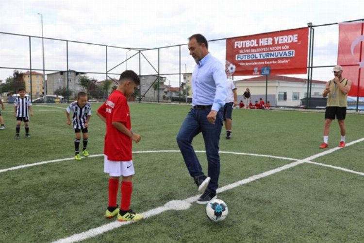 Silivri'de Gümüşyaka Spor Tesisleri'ne turnuvalı açılış