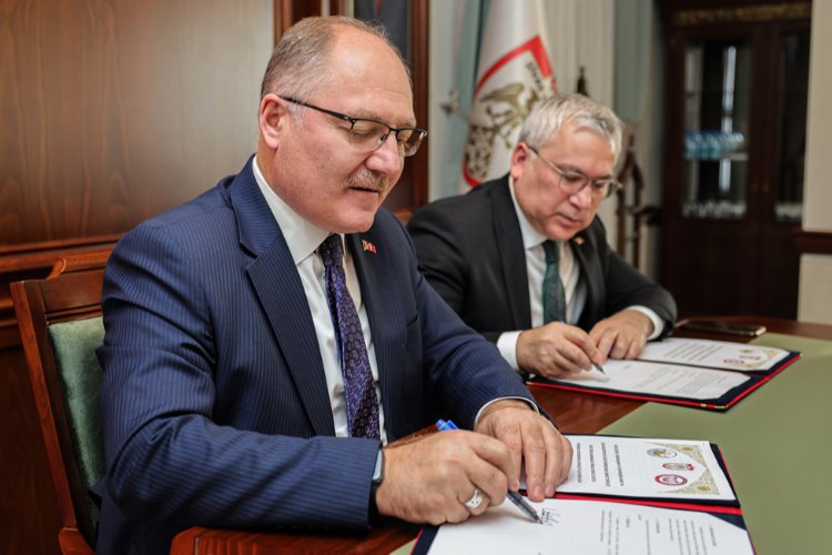 Sivas'ta 12 aileye konut desteği