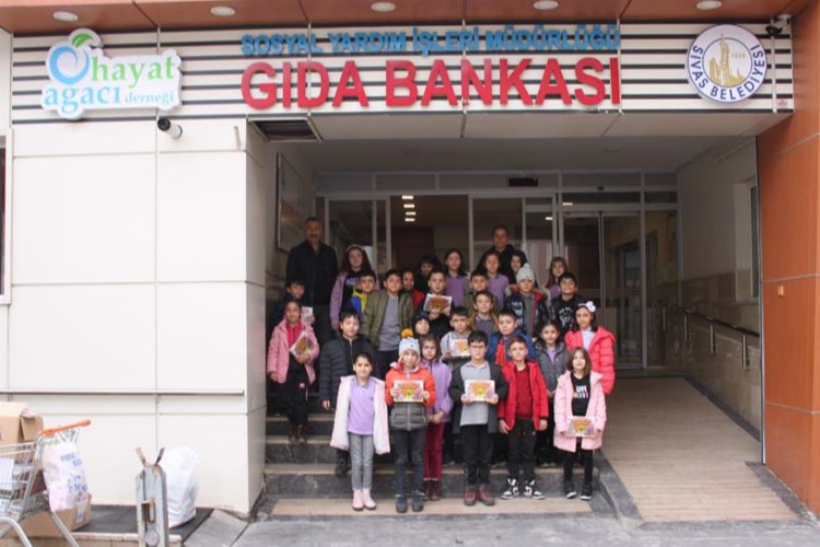 Sivas'ta küçüklerden büyük davranış