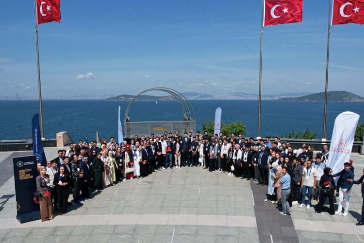 Sivil Anayasa için söz gençlerde!