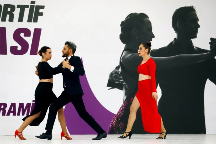 Sportif Salsa Şampiyonası nefes kesti