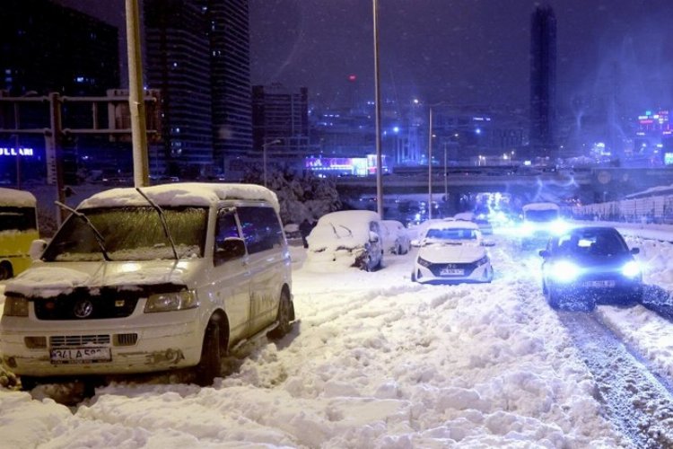 İstanbul'da kar seferberliği