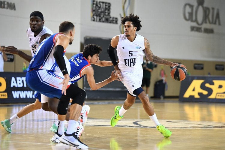 TOFAŞ Anadolu Efes'e konuk oluyor