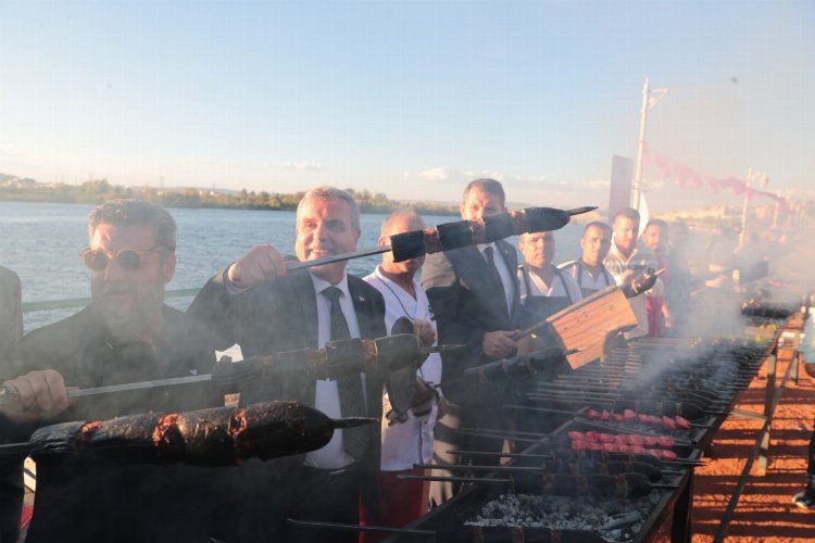 Urfa'da Nar Festivali coşkusu