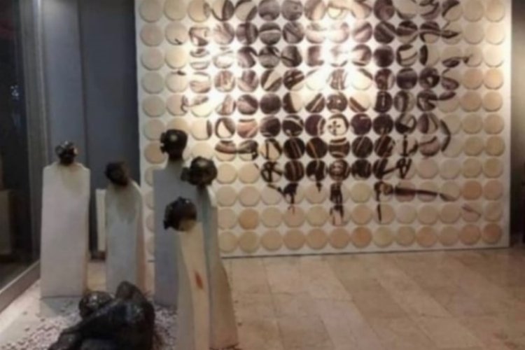 'Uzak/Yakın' sergisi İstanbul'da görücüye çıktı