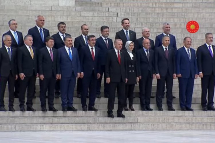 Yeni Kabine Anıtkabir'i ziyaret etti