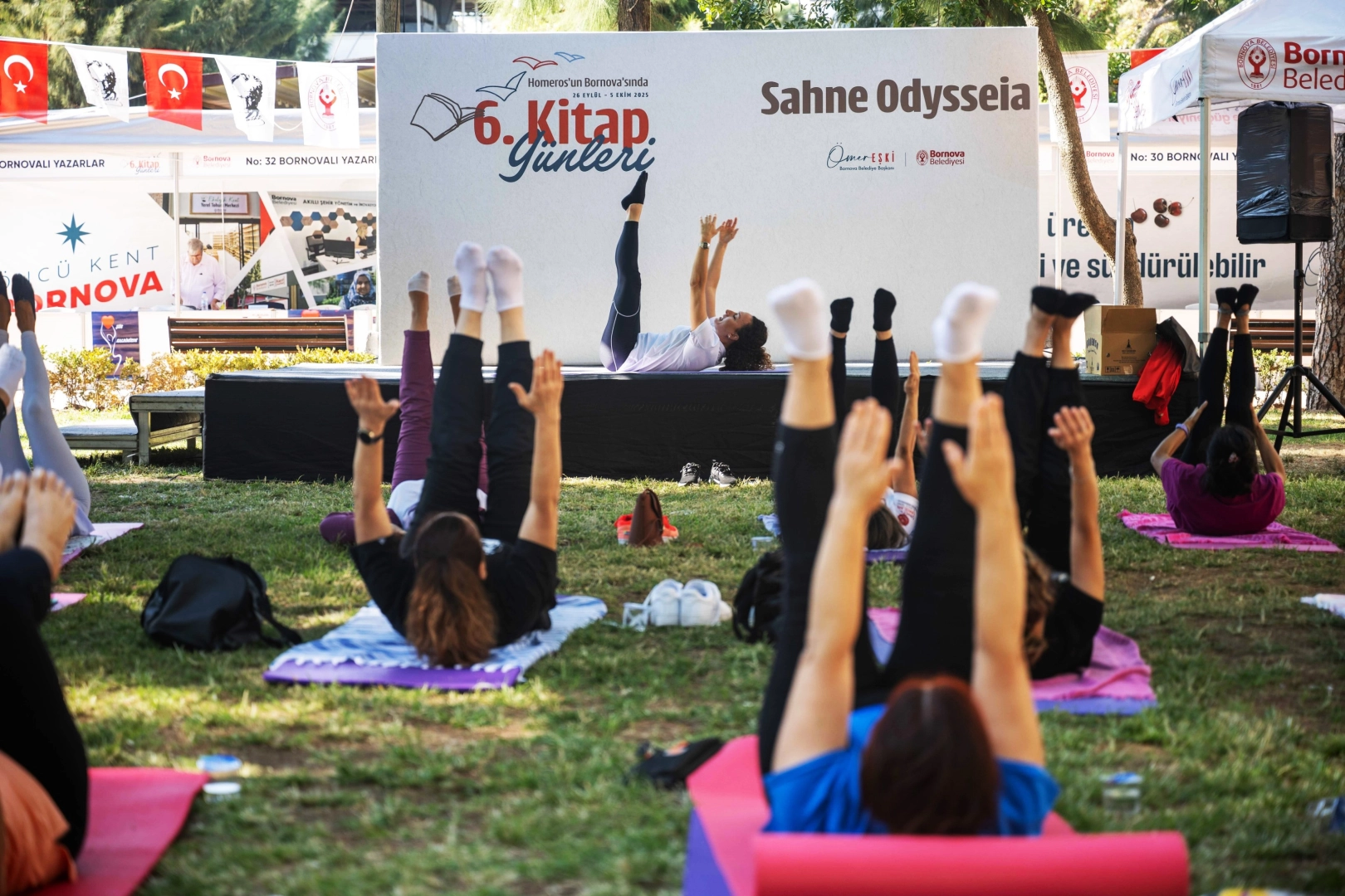 İzmir Bornova’da kitapların ışığında renkli şölen