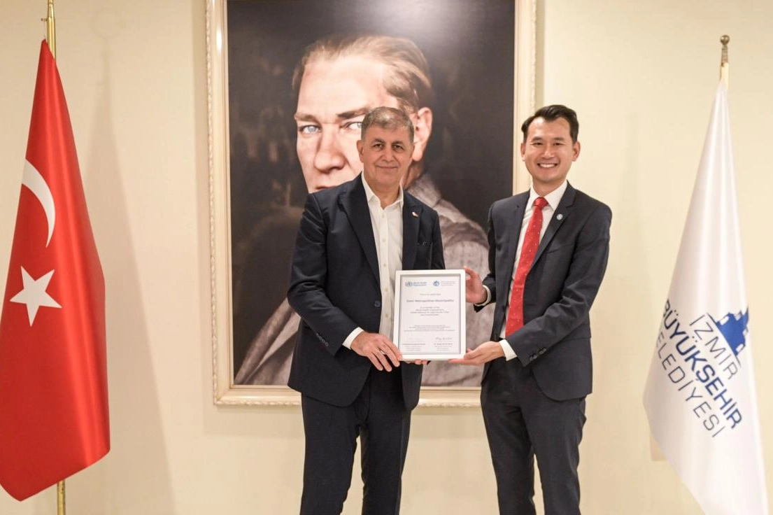 İzmir’in 'Yaşlı Dostu Şehir' unvanı tescillendi