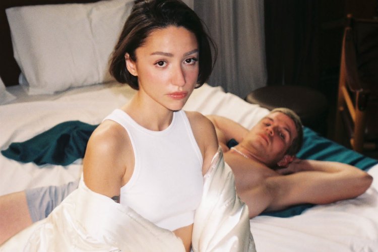 Zeynep Bastık 'Eyvah'ladı!