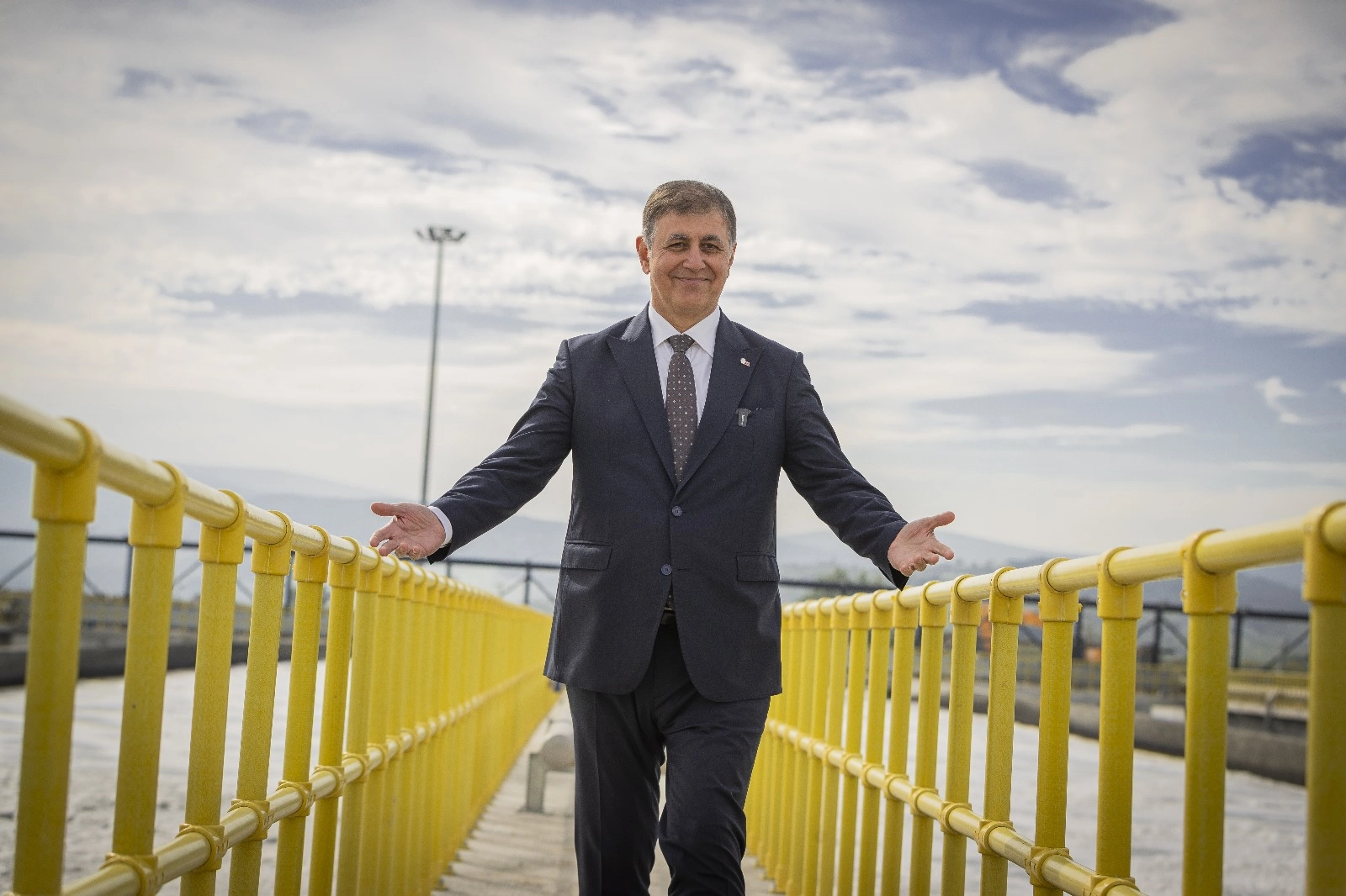 İzmirli'ye 'zam yok' müjdesi! Başkan Tugay: 2026 Ocak ayında su zammı olmayacak!